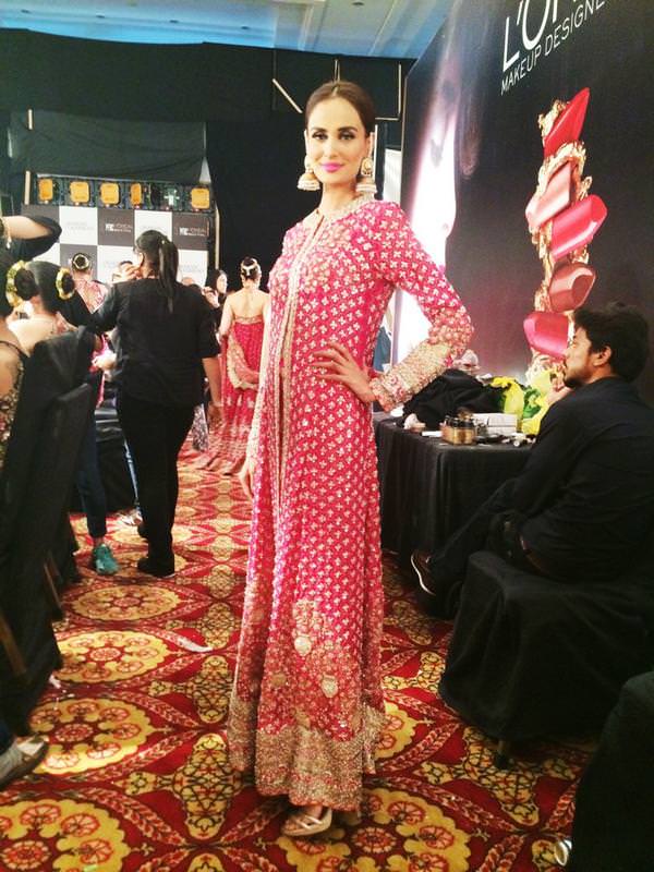 latest asian clothes for weddings