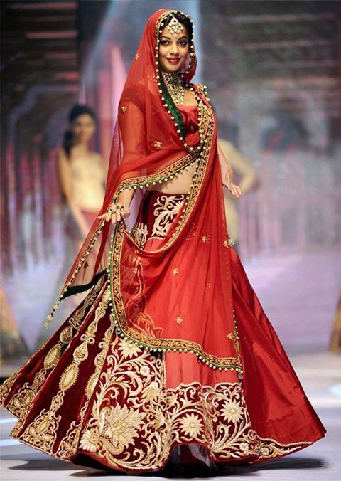 Latest Indian Designer Bridal Dresses Wedding Trends 2018 ...