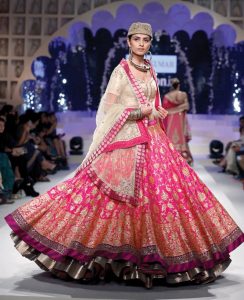 ritu stylesgap ghagra lehengas banarasi frugal2fab soalan esei kecemasan beautyandmakeuplove