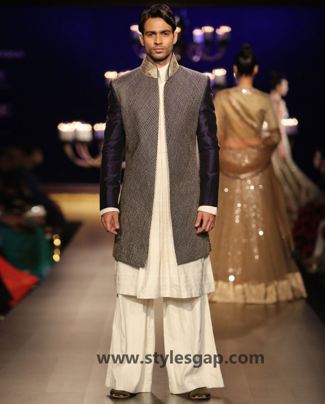 Indo western dresses by manish best sale malhotra