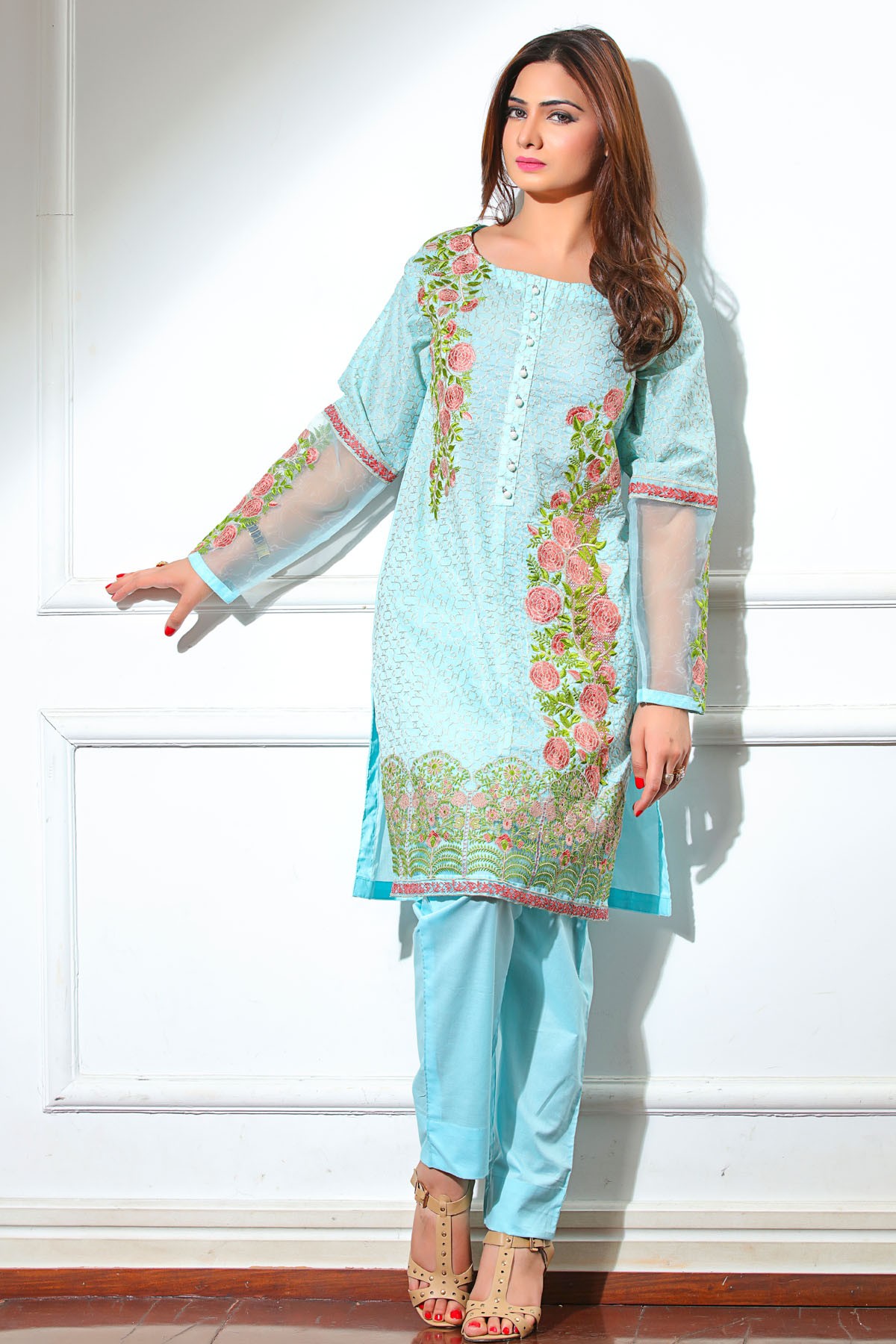 stylish and trendy pakistani dresses for girl