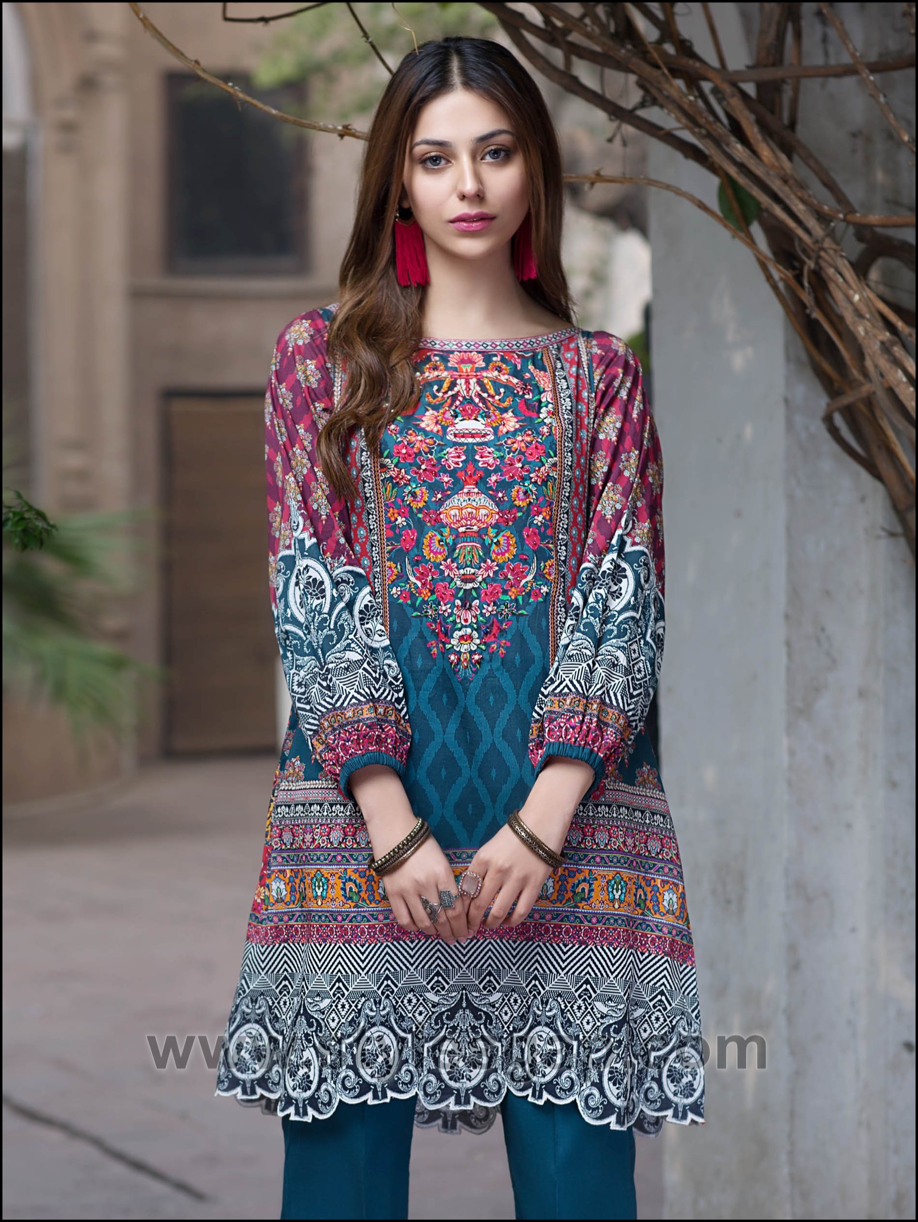 Summer Fashion Lawn Kurti Designs Trends Latest Collection 2018 ...