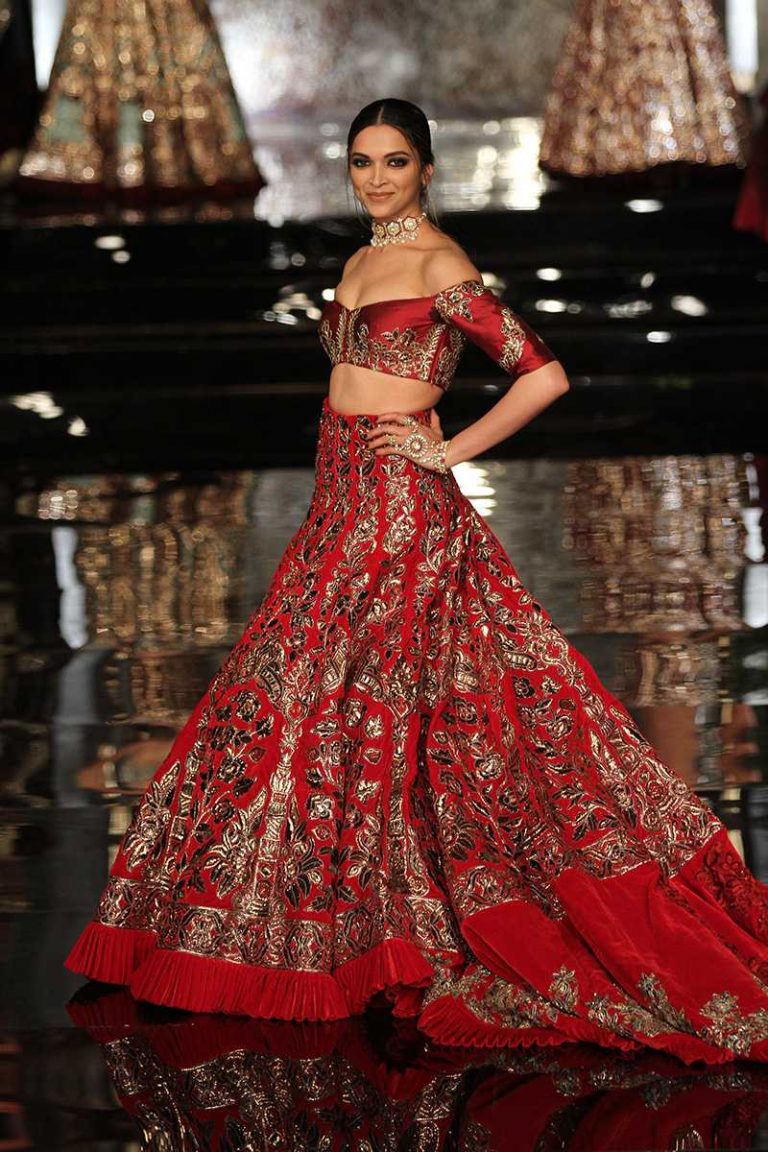 Best Indian Bridal Dress Designers Pemerintah Kota Ambon