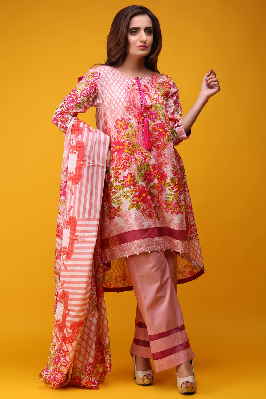 Pakistani Dresses 2019 Lawn Collection By Warda 2024 jasterluis