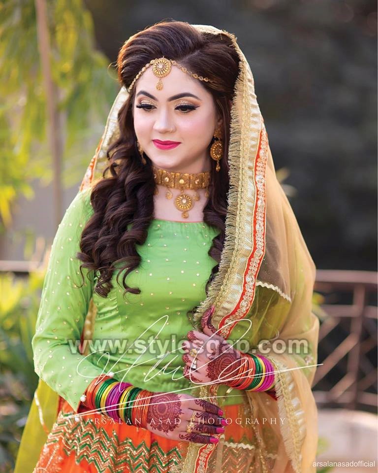 mehndi dresses for bridal 2019