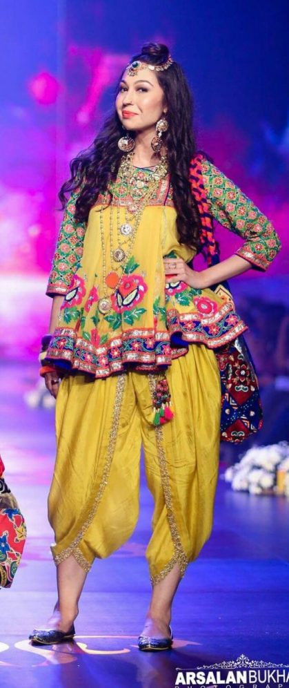 Latest Pakistani Short Frocks Peplum Tops Styles Designs  