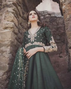 Latest Wedding Formal Maxis Long Tail Dresses Designs