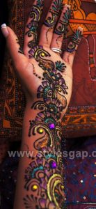 Dark Glitter Mehndi Designs (9)