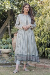 Latest Stylish Ladies Summer Kurta Dresses