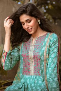 Latest Stylish Ladies Summer Kurta Dresses