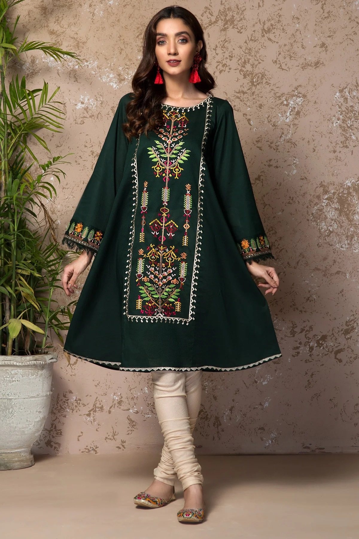 50 Latest Designs of Simple Kurtis for Women - Tips and Beauty