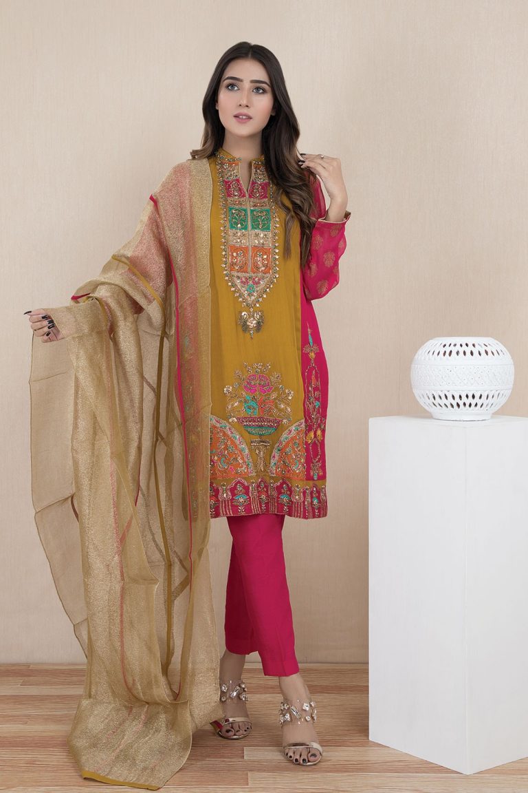 Latest Women Best Winter Dresses Designs Collection 20232024