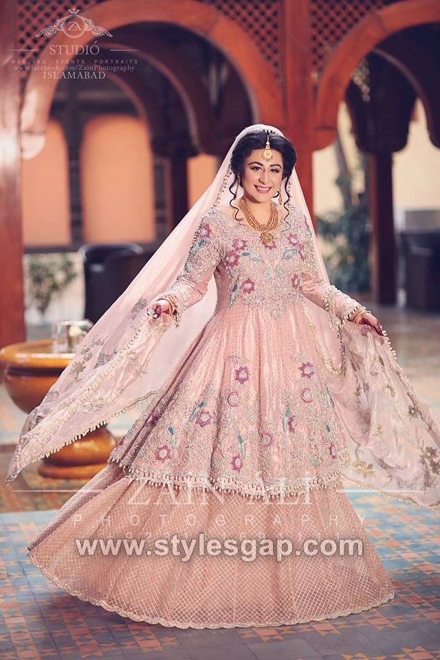 gown lehenga ki design