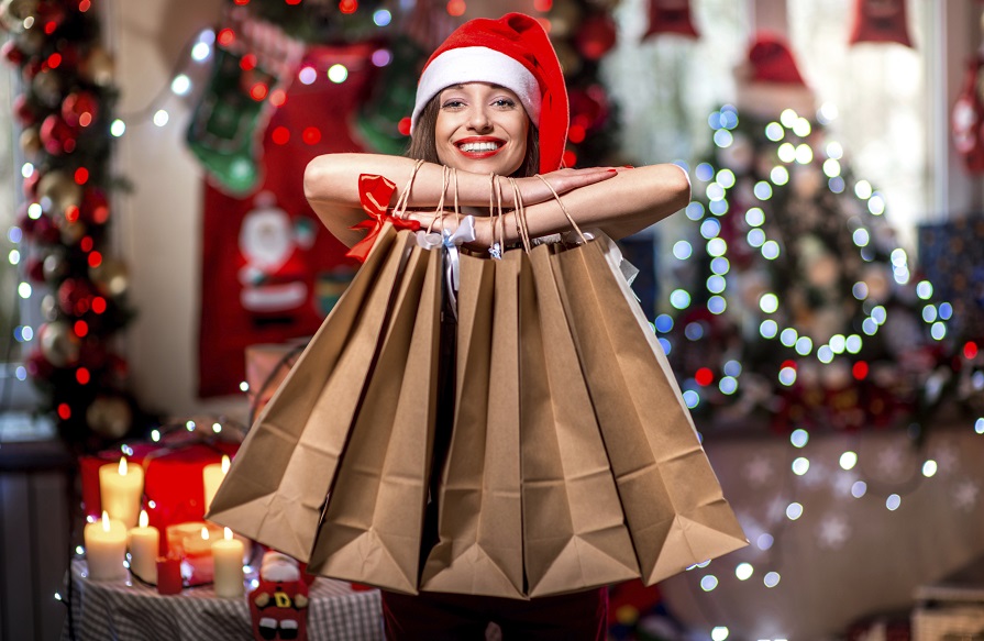 How to Spread the Cost of Christmas Shopping Throughout the Year