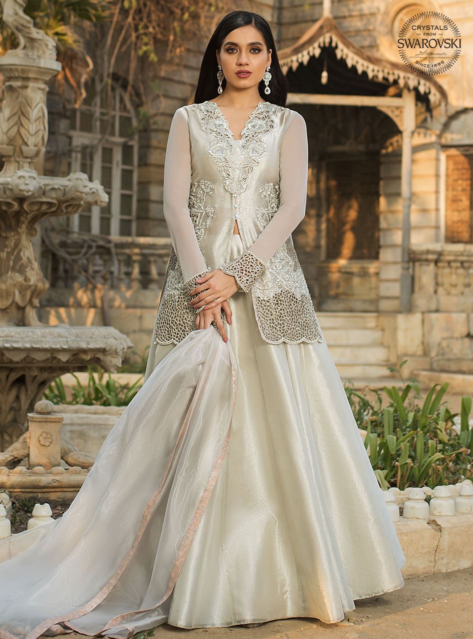 white fancy dresses pakistani