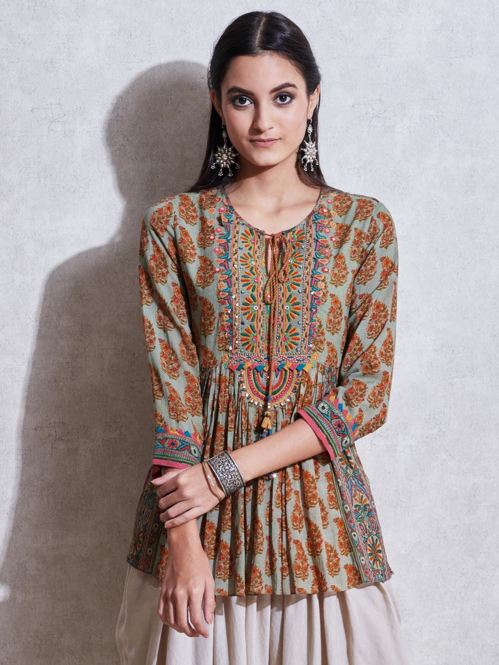 Details more than 90 ritu kumar kurtis 2023 - thtantai2