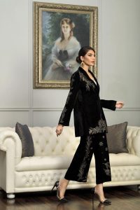 Nishat Linen Winter Formal Dresses Velvet Shawls & Jackets