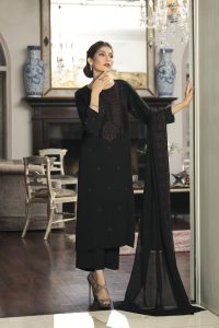 Nishat Linen Winter Formal Dresses Velvet Shawls & Jackets
