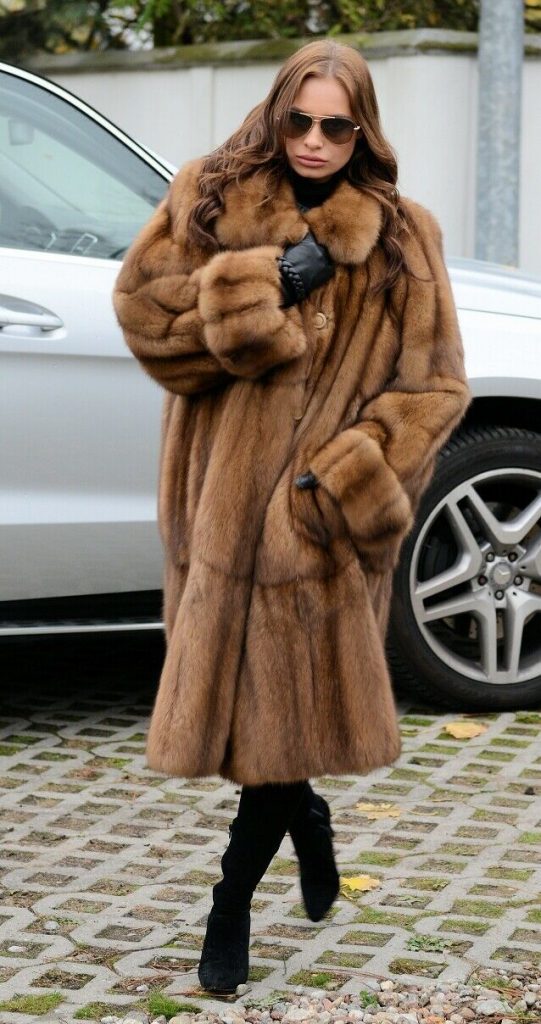 Mink Fur Coats vs Sable Coats Which should I buy?