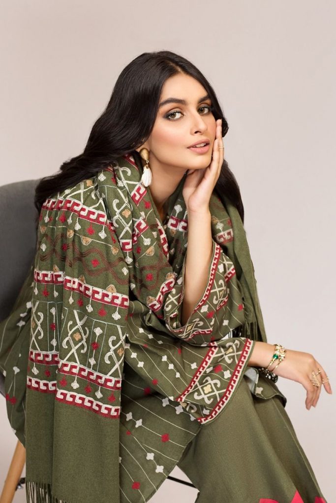 nishat khaddar 2020