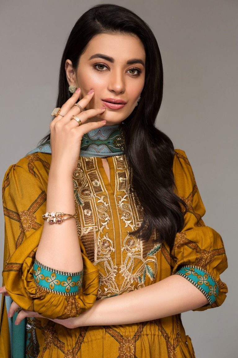 nishat khaddar 2020