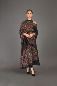 Bareeze Luxury Winter Embroidered Dresses Shawls Designs