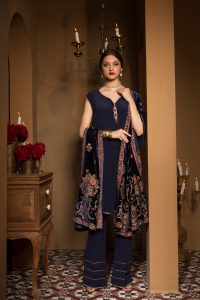 Bareeze Luxury Winter Embroidered Dresses Shawls Designs