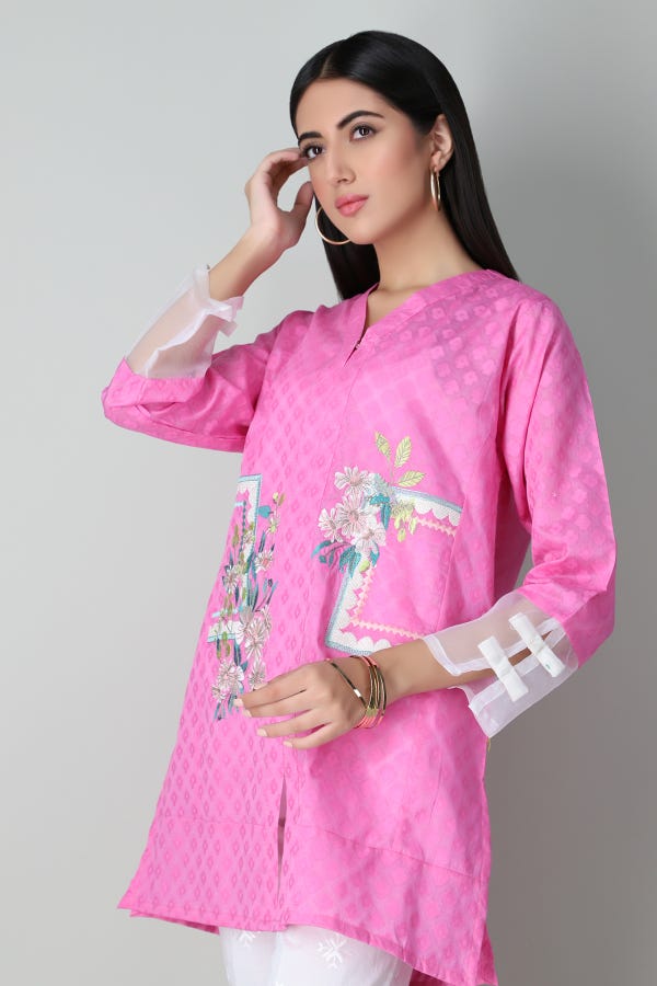 Beautiful Khadi-silk Kurti with beautiful embroidery detailing. | Silk kurti  designs, Boutique dress designs, Kurti embroidery design