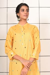 Simple necklines gala designs
