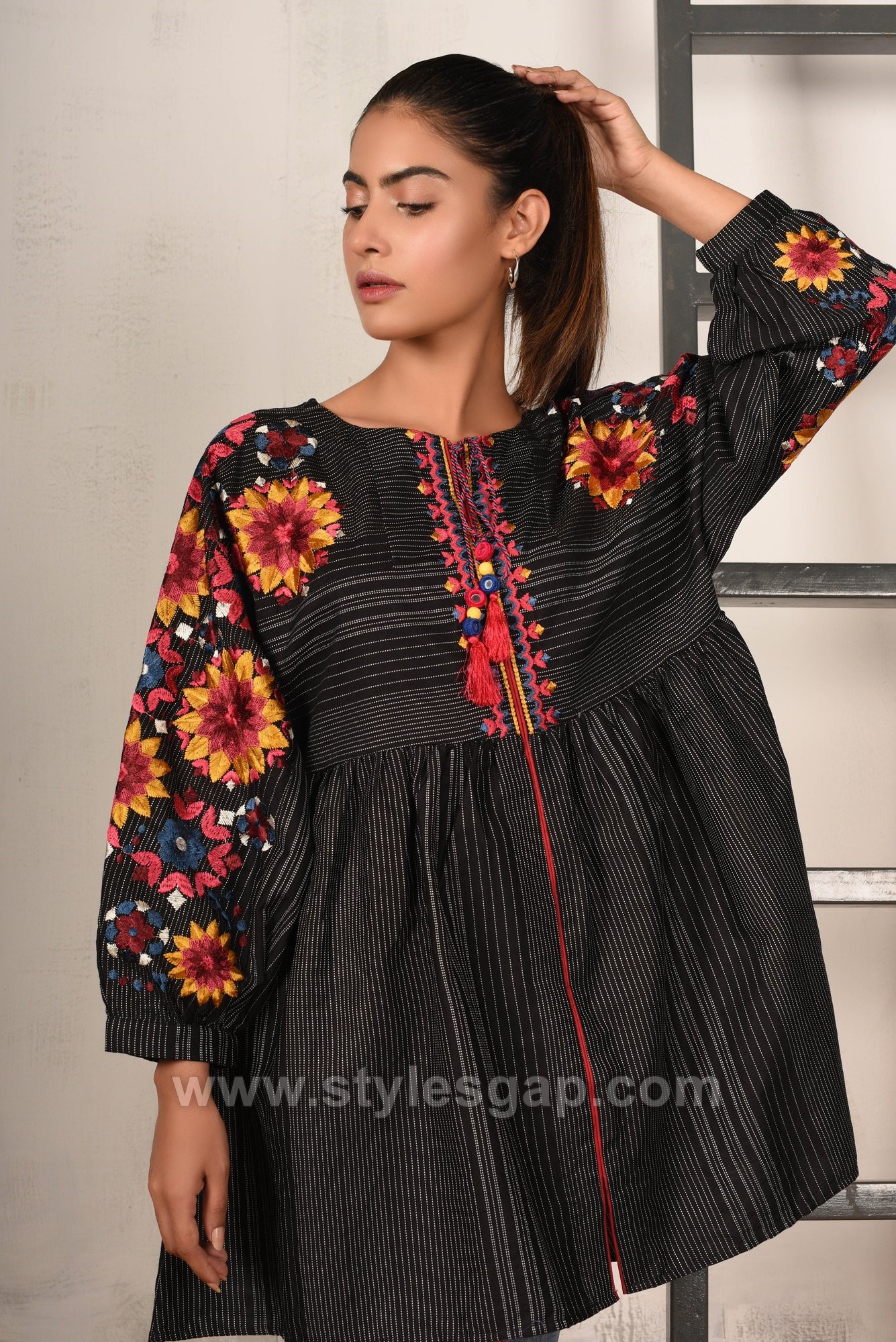 Top 35 Elegant Boat Neck Design | Latest Boat Neck Designs with Keyhole | Kurti  Gala Design 2022 | | Neck designs, Gala design, Kimono top