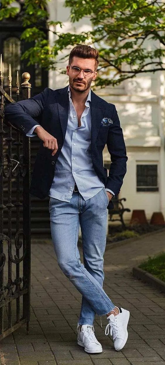 6 Essential Items for a Men's Smart Casual Dress Code/ Wardrobe