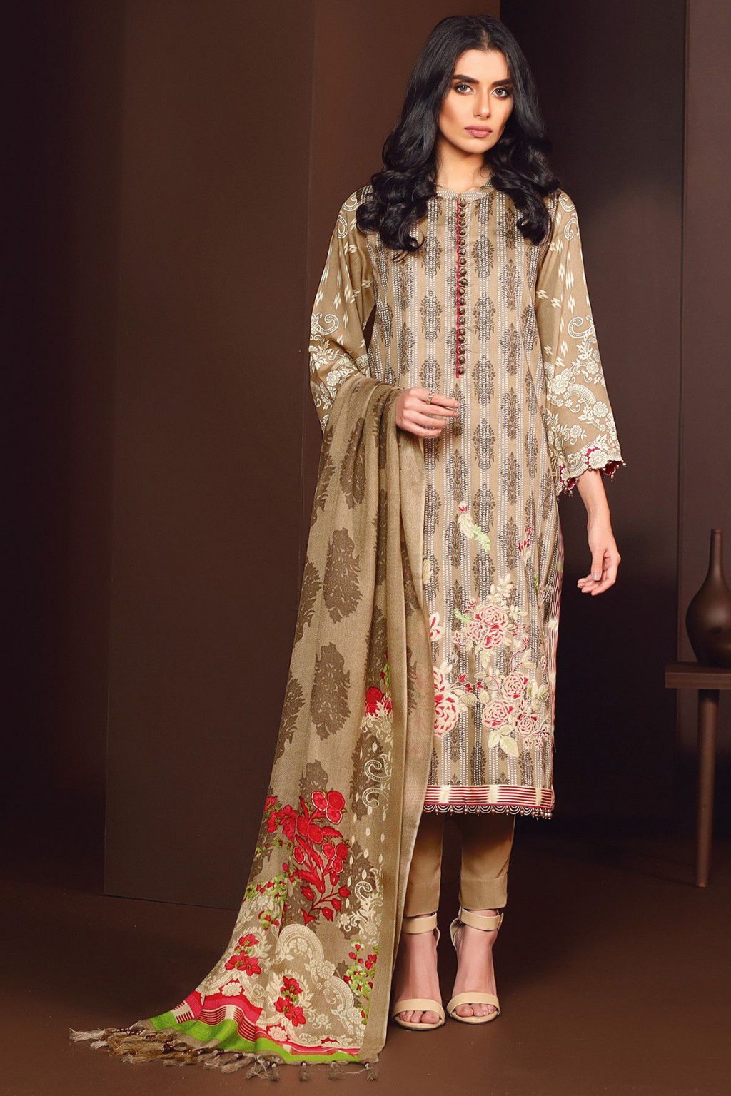 Alkaram Fall Winter Embroidered Dresses Collection 20222023