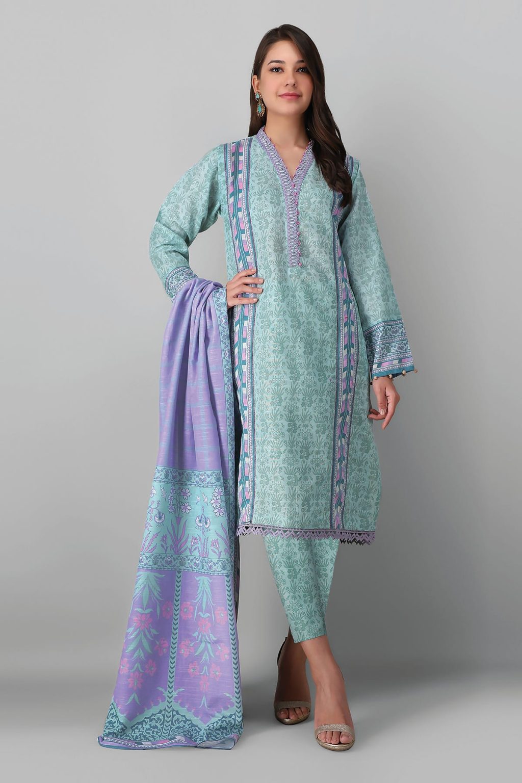 khaadi winter shawls