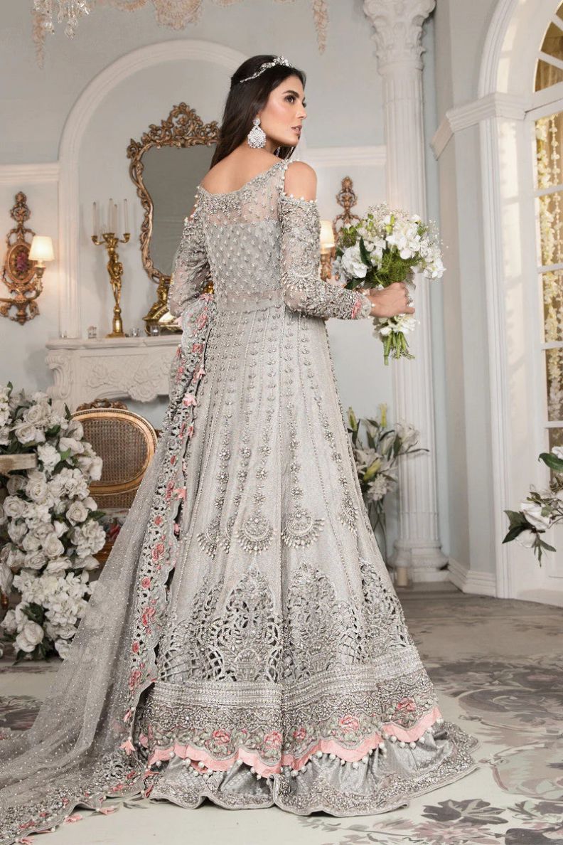 An ultimate Wedding Dresses Guide For Pakistani Brides – Insiya by Saira  Jawad