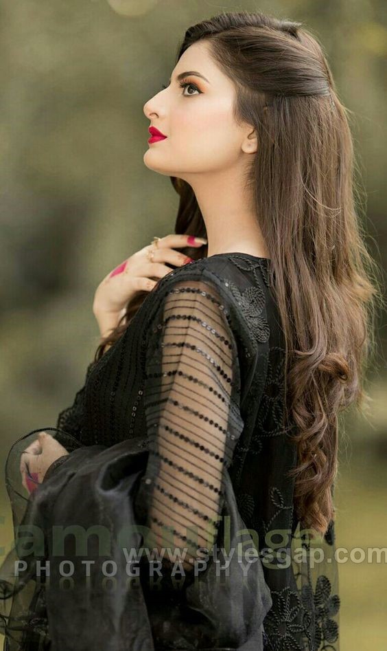 Best Hairstyles of Pakistani Actresses