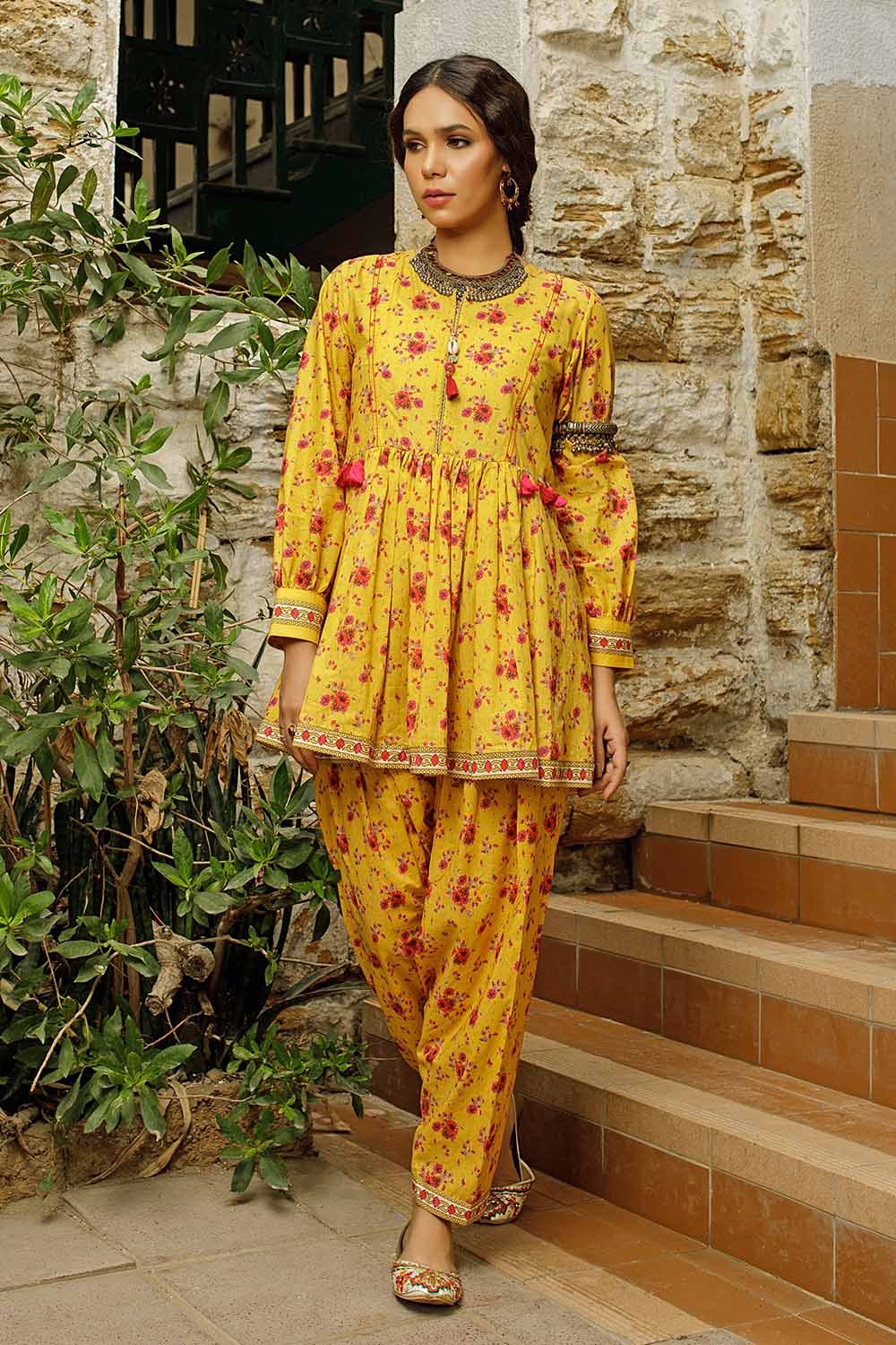 Gul Ahmed Printed Summer Lawn Dresses 2024 25 Chunri Pasted