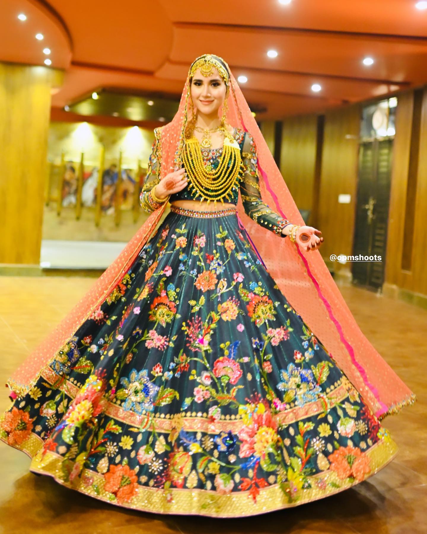 Mehndi Dress For Girls