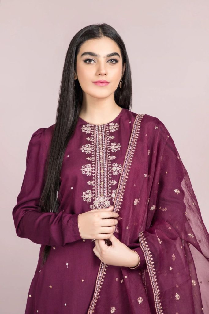Kayseria Summer Embroidered Embellished Lawn Dresses 2025