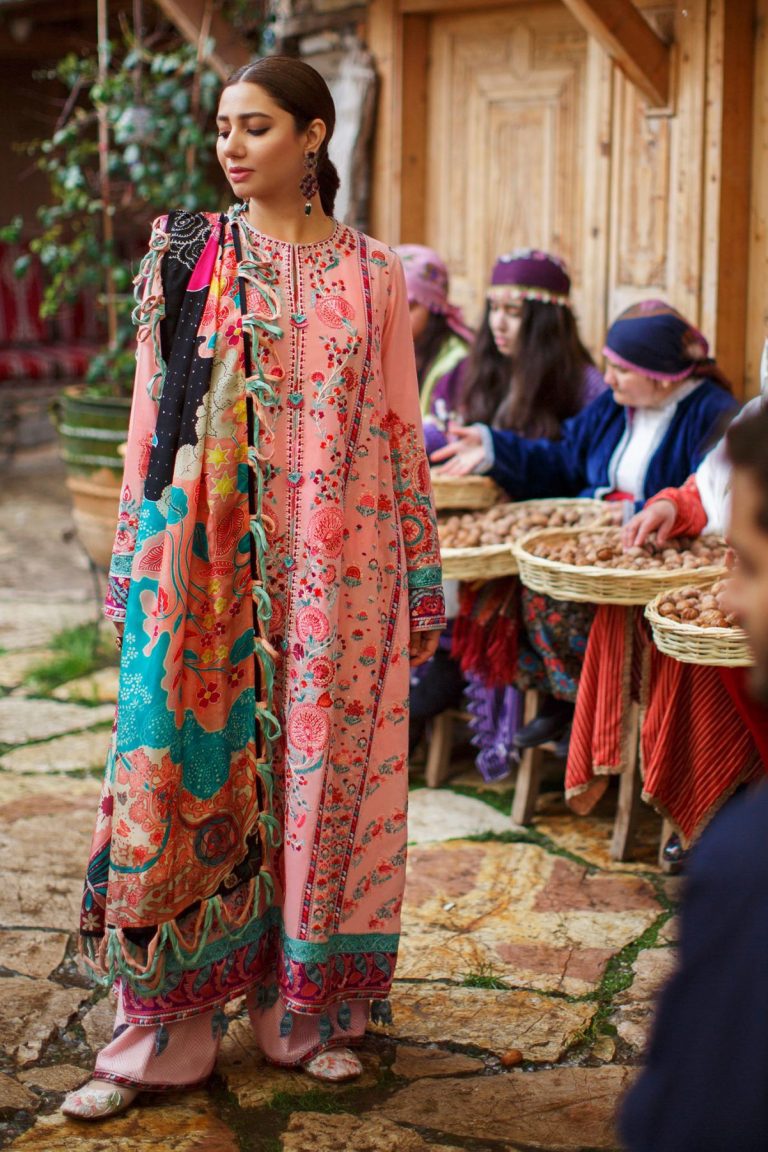 luxury lawn suits