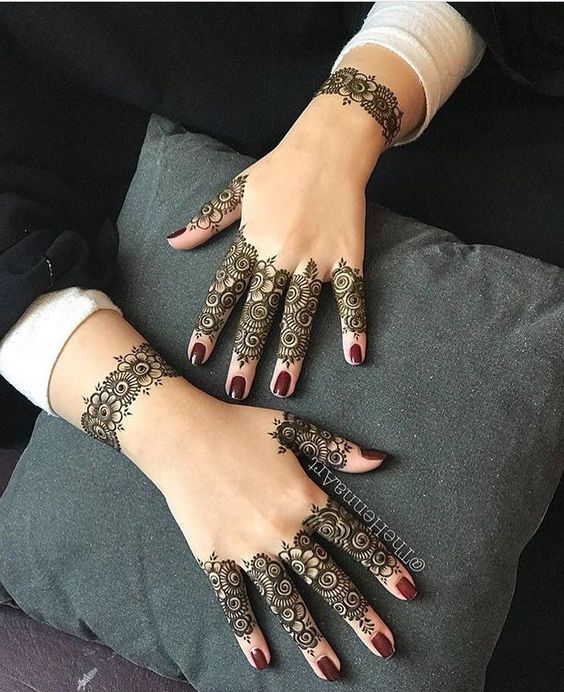 Share 74+ armlet mehndi designs - seven.edu.vn