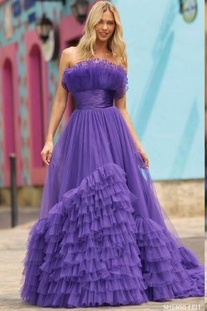 Latest & Most Popular Prom Dress Trends You Must Know