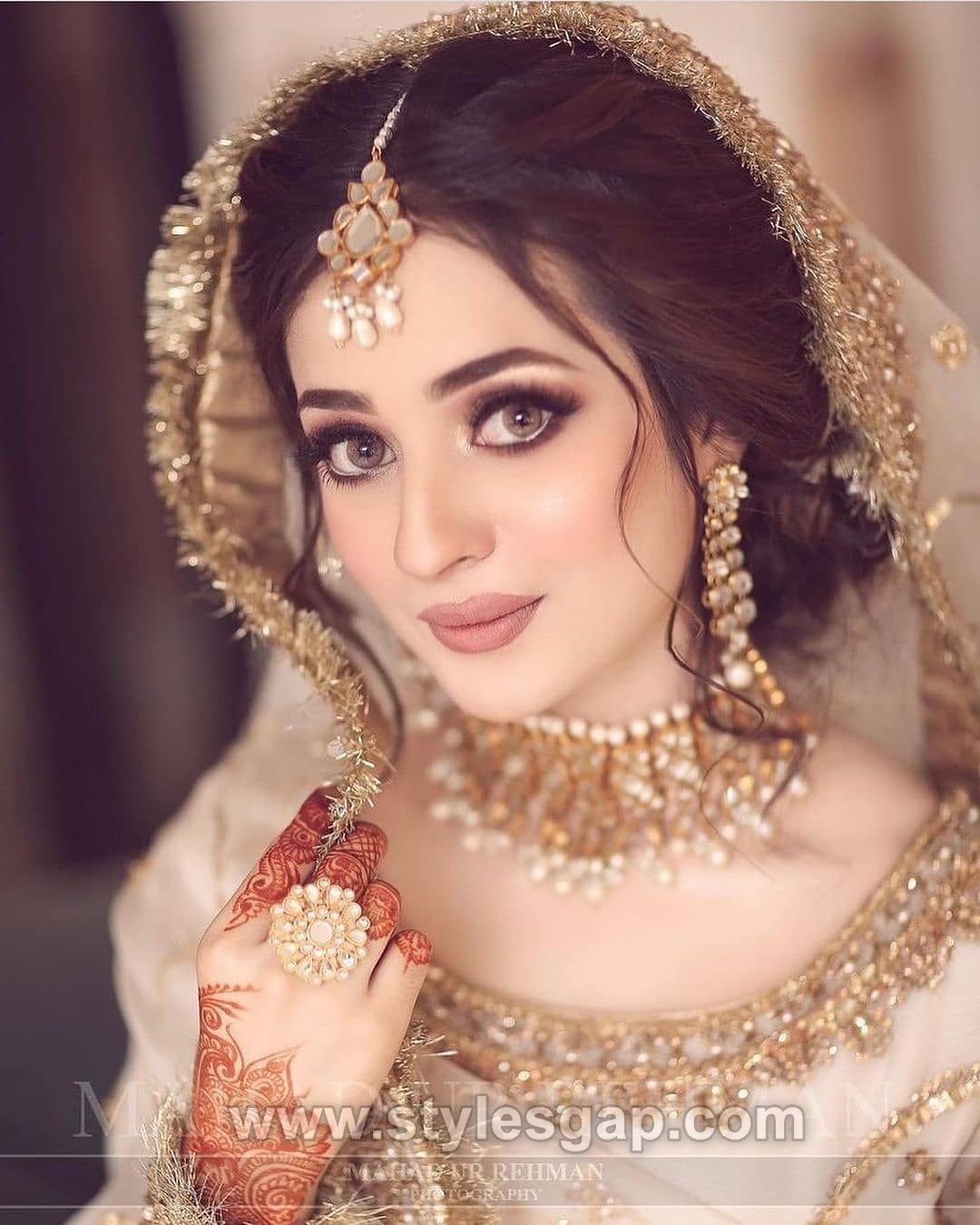 Pin by fiza on Pakistani bridal | Pakistani bridal hairstyles, Pakistani  bride hairstyle, Pakistani bridal makeup hairstyles