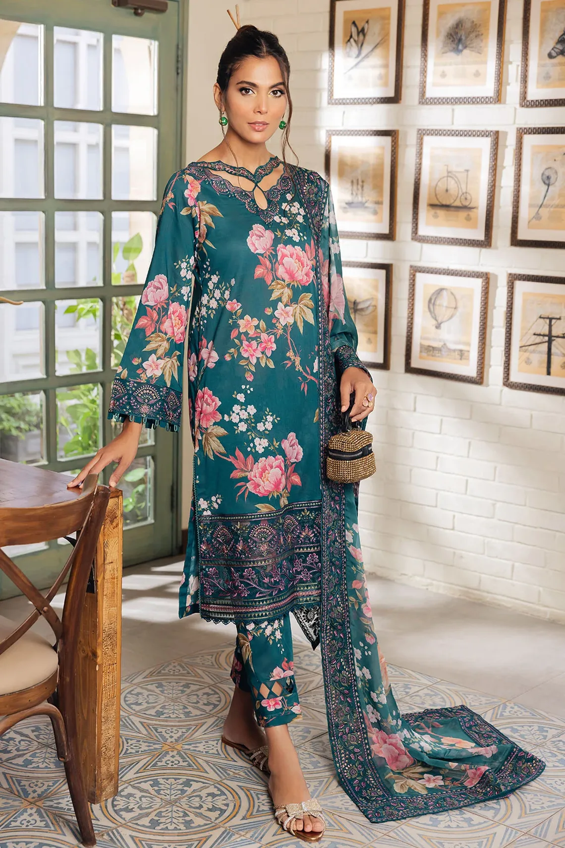 15 Beautiful Pakistani Frocks for Women in Fashion | Styles At Life