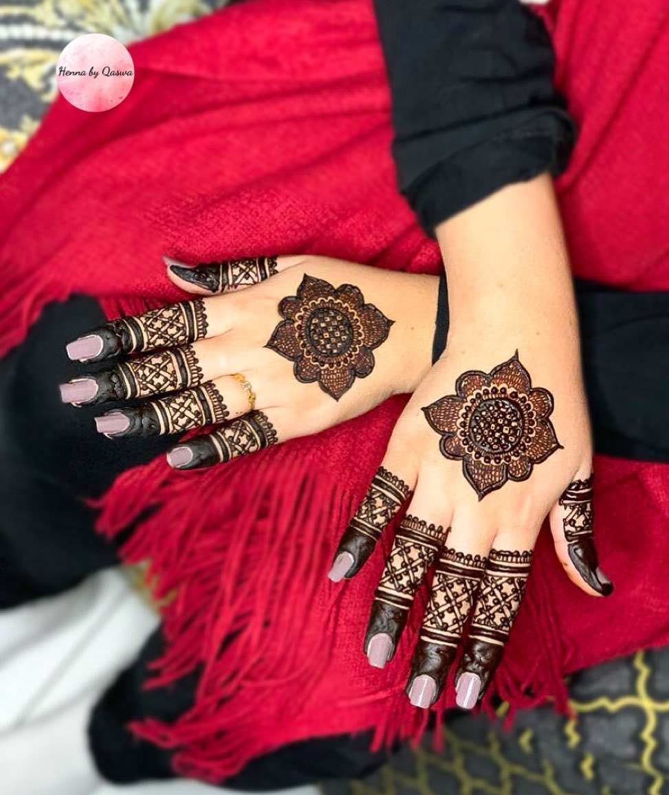 Simple, stylish and easy mehndi designs - Most beautiful tikki mehndi design  for all type of functions | Facebook