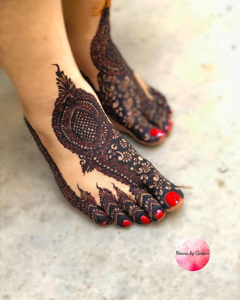 Stylish Mehndi Designs for Feet (3)